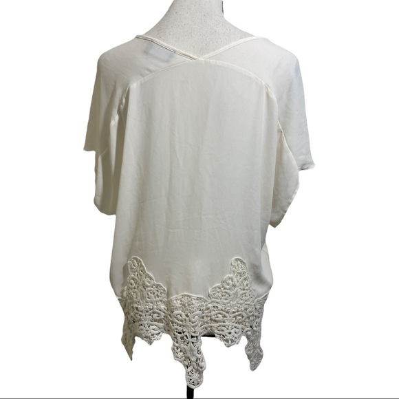 Astr womens blouse crochet bottom short sleeve cream color size medium - Picture 6 of 9